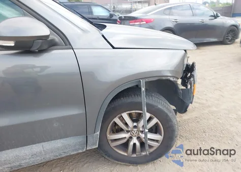 2016 Volkswagen Tiguan S из США, поврежденный, VIN WVGAV7AX5GW614040